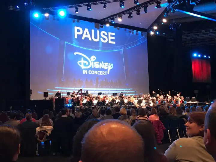 Stuttgart, Deutschland - Photo 4