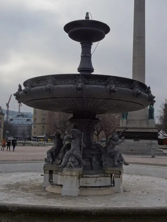 Stuttgart, Deutschland - Photo 2