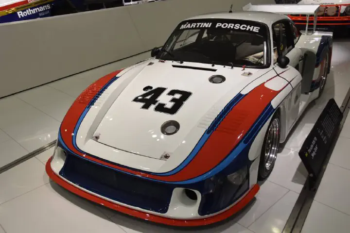 Stuttgart, Deutschland - Photo 25