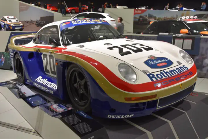 Stuttgart, Deutschland - Photo 27