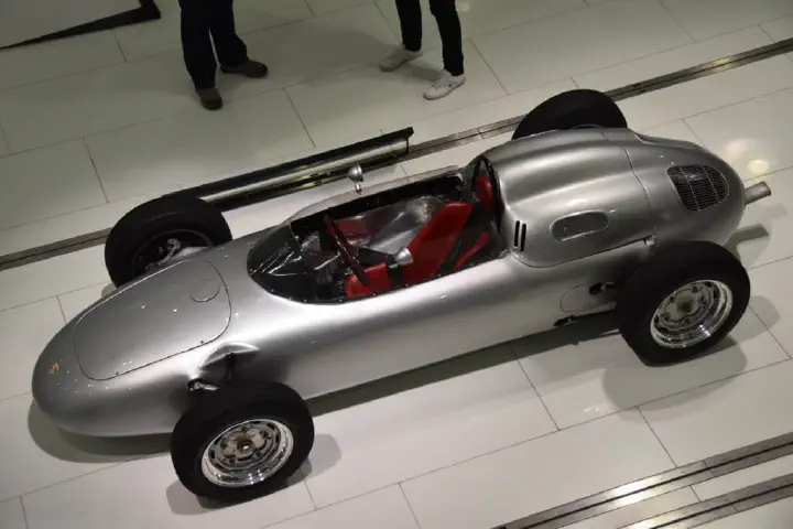 Stuttgart, Deutschland - Photo 42