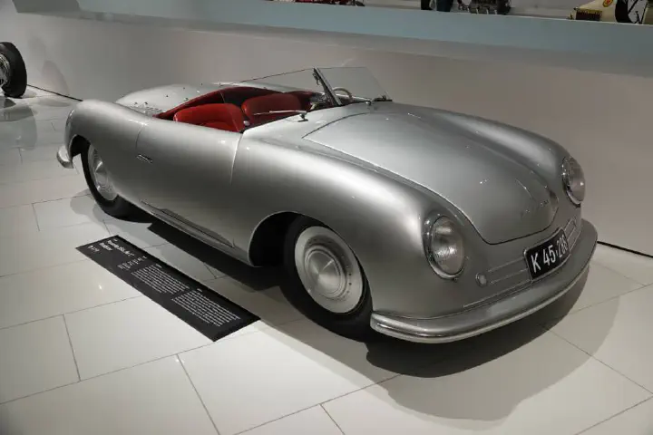 Stuttgart, Deutschland - Photo 5