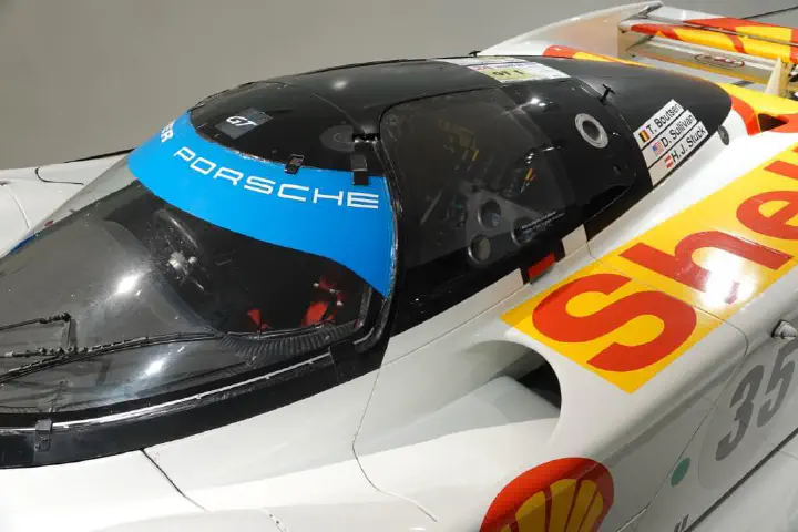 Stuttgart, Deutschland - Photo 23