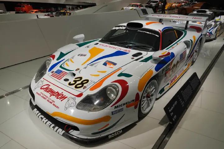 Stuttgart, Deutschland - Photo 24