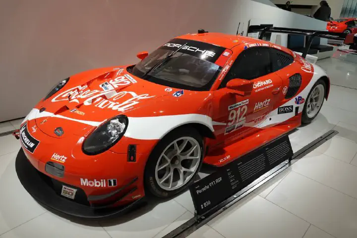 Stuttgart, Deutschland - Photo 29