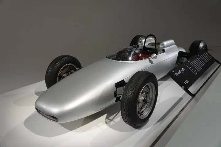 Stuttgart, Deutschland - Photo 33