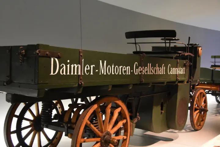 Stuttgart, Deutschland - Photo 3