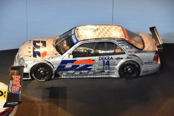 Stuttgart, Deutschland - Photo 18