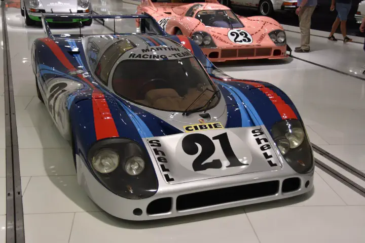 Stuttgart, Deutschland - Photo 11