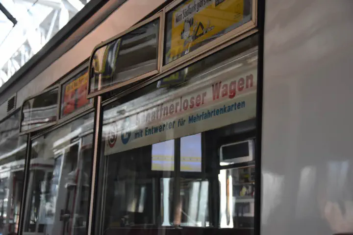 Stuttgart, Deutschland - Photo 3